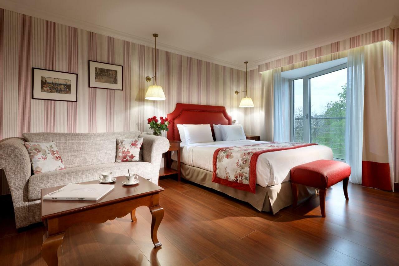 Eurostars Montgomery Bruksela Zewnętrze zdjęcie A room at the hotel